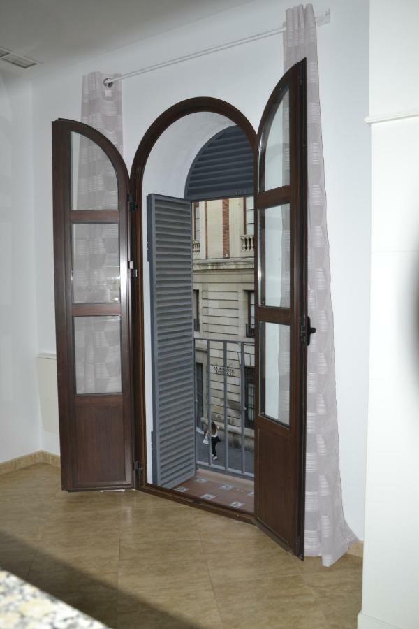 Apartamento Loft Centrico Seville Exterior photo